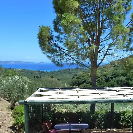 Oda ve Kahvaltı Tsivouli