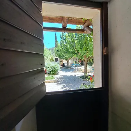 Bed & Breakfast Tsivouli