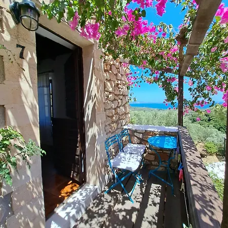 Tsivouli Bed & Breakfast 3*