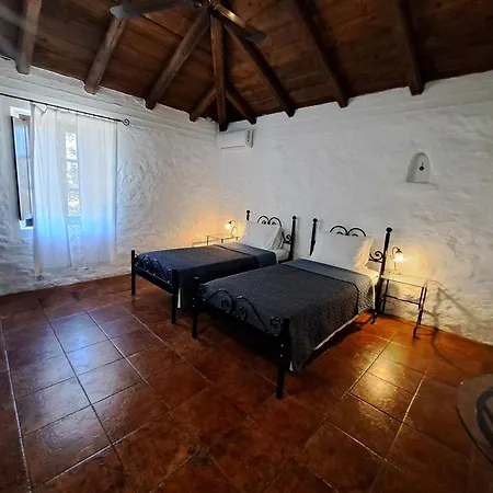 Tsivouli Lithakia (Zakynthos)