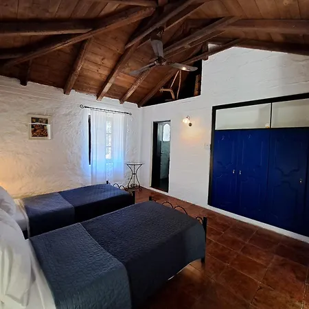 Tsivouli Oda ve Kahvaltı Lithakia (Zakynthos)